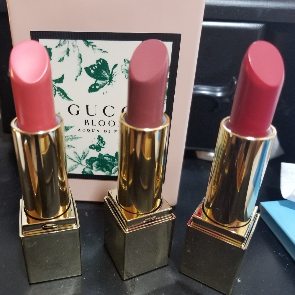 Two full size Estee lauder lipsticks